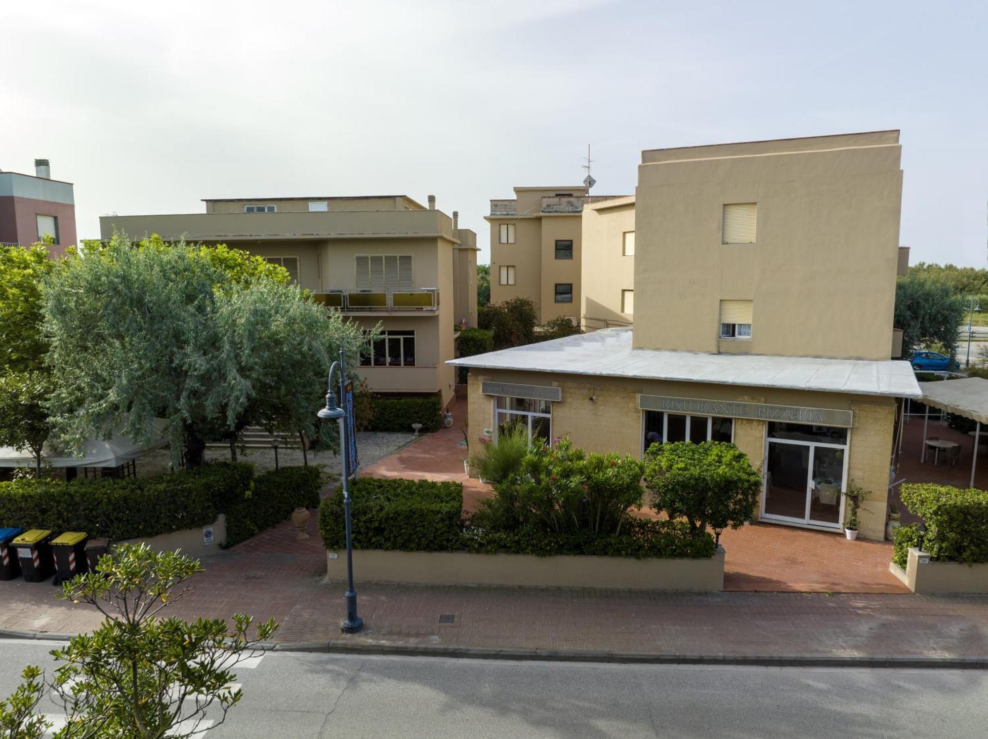Hotel Quisisana Vada Exterior foto